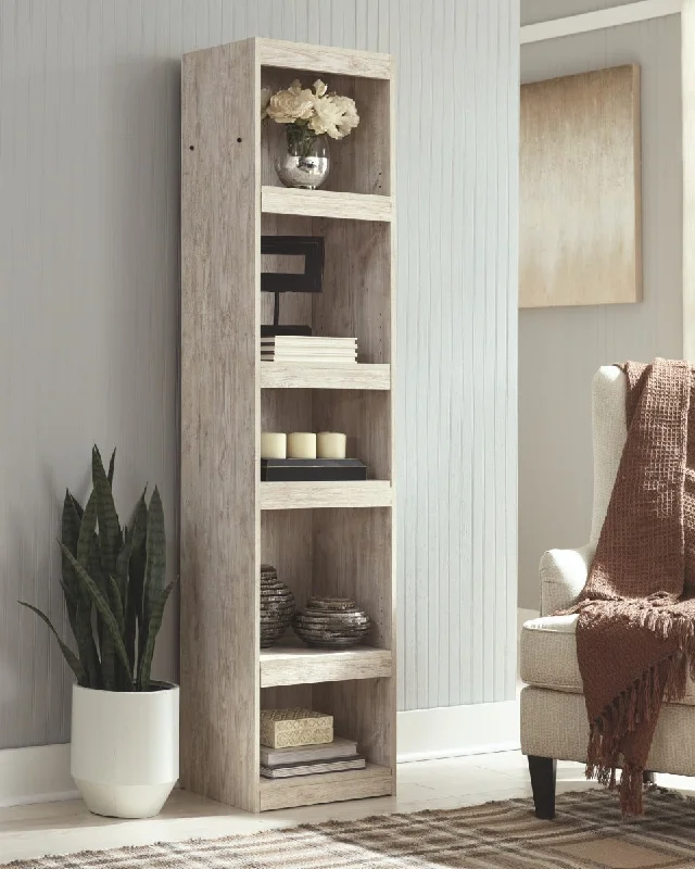 Willowton Pier Whitewash by Ashley Furniture